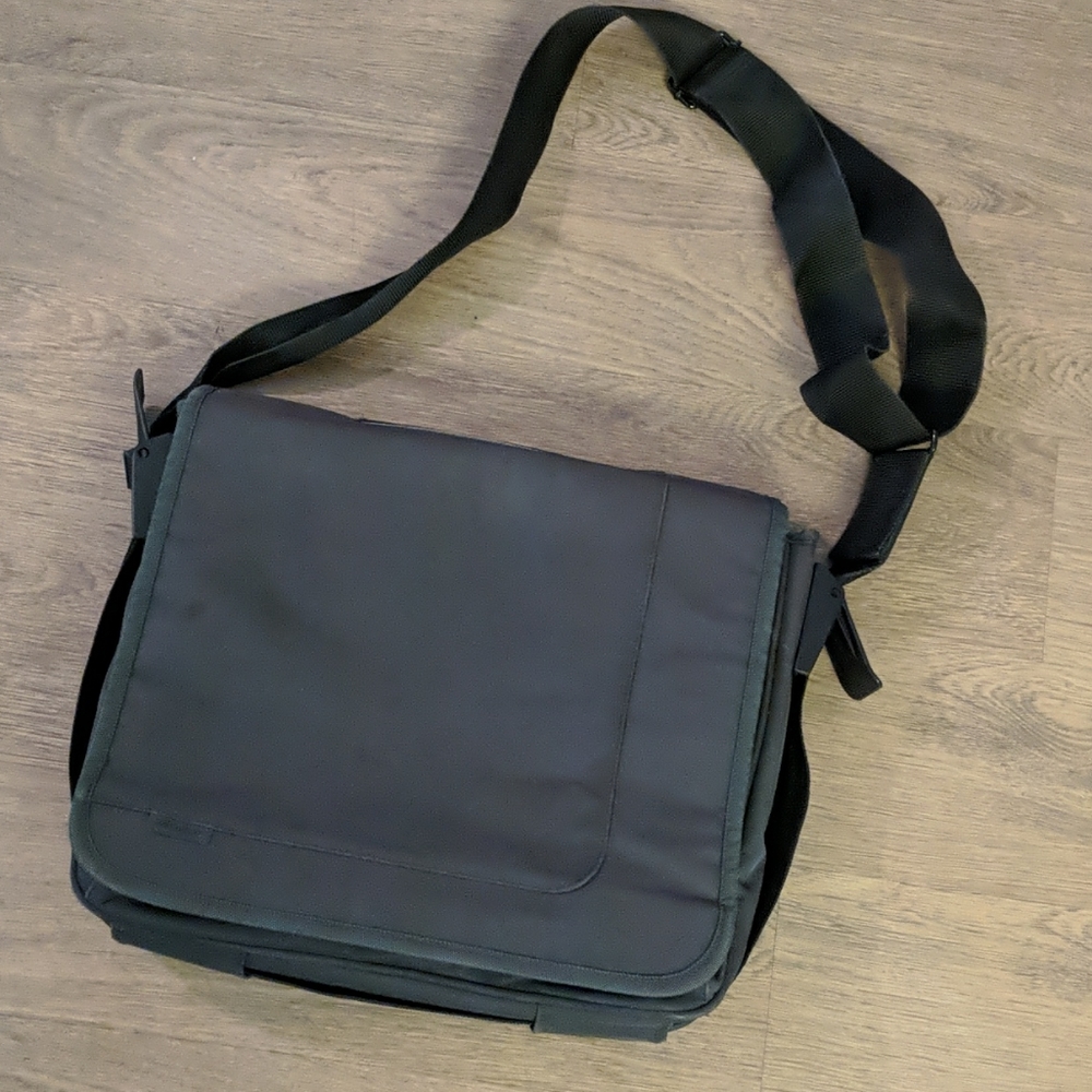 Targus laptop case